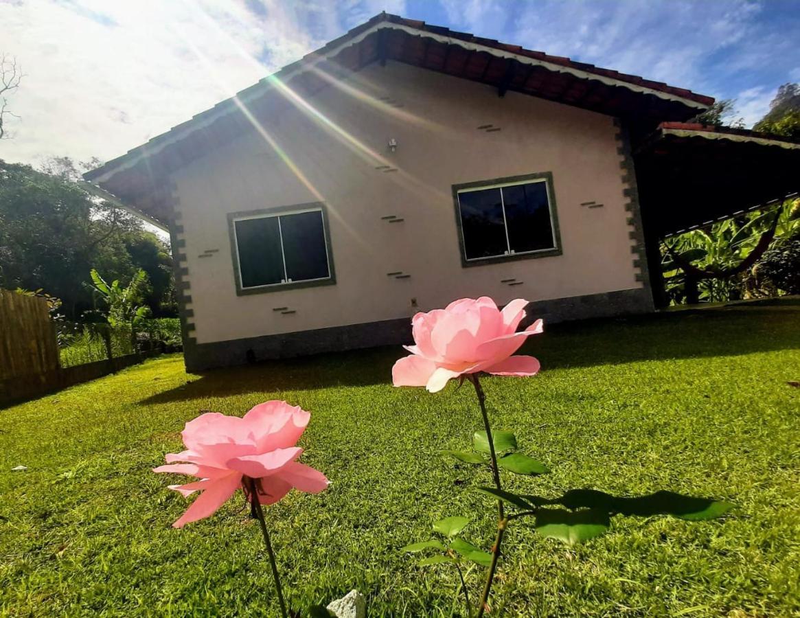 Casa Rosa Lumiar, Cachoeira Particular E Fazendinha Eksteriør billede