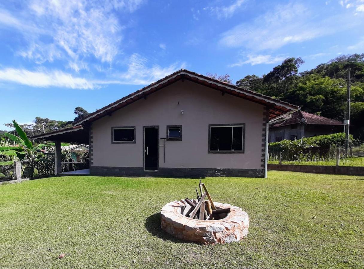 Casa Rosa Lumiar, Cachoeira Particular E Fazendinha Eksteriør billede